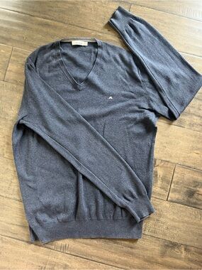 J.Lindeberg Men's V-Neck Sweater in Dark Navy
